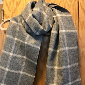 Club Monaco grey scarf new